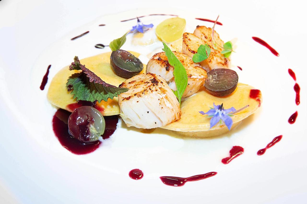 Hotel Restaurant Du Chateau De La Tour Beguey ภายนอก รูปภาพ